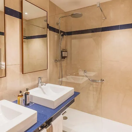 Eurostars De La Reconquista Hotel