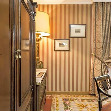 Eurostars De La Reconquista Hotel