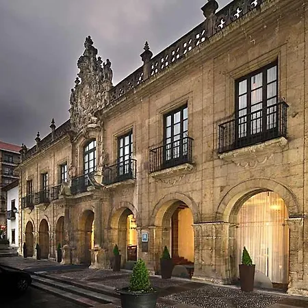 Szálloda Eurostars De La Reconquista 5*
