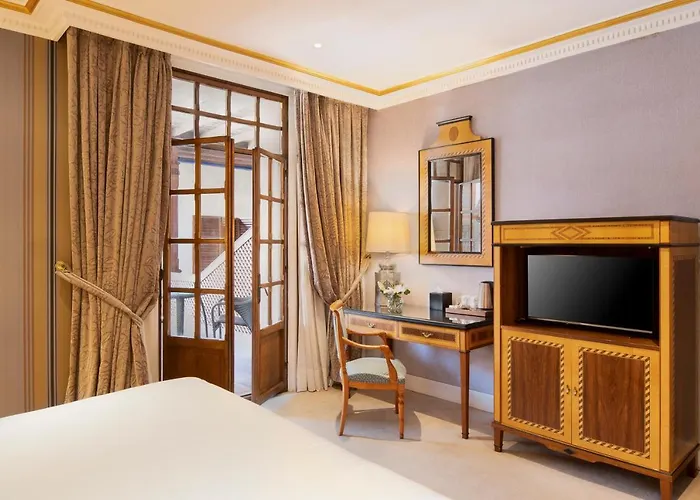 Hotel Eurostars De La Reconquista 5*